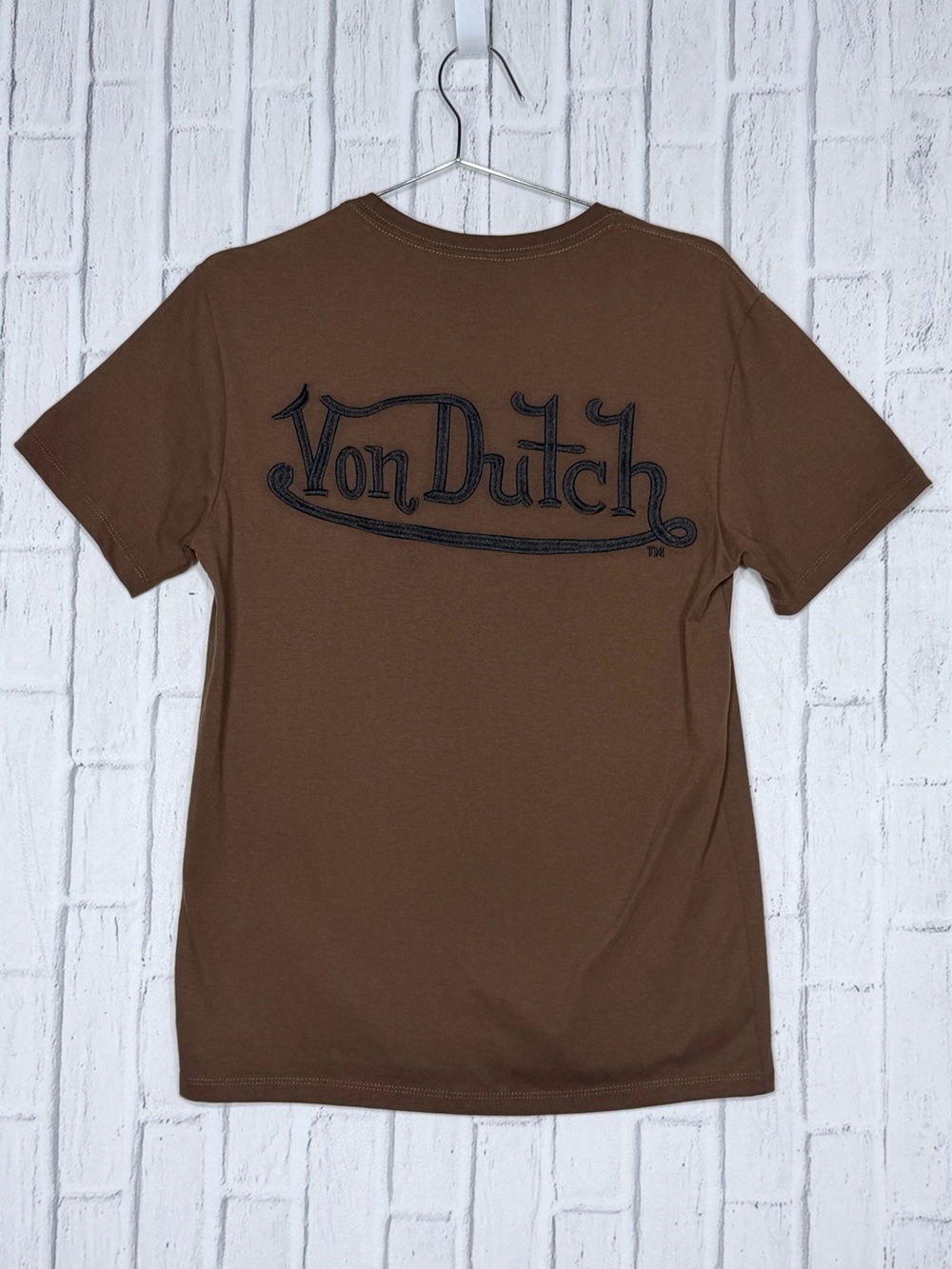 🤎 Von Dutch Brown Embroidered Logo T-Shirt Men’s Size Small Y2K